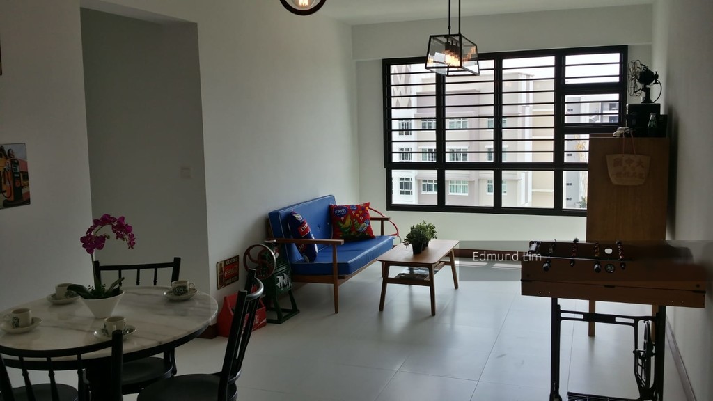 Yishun Street 31 thumbnail photo